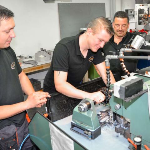 Das Team bei Schleiftechnik Mayer